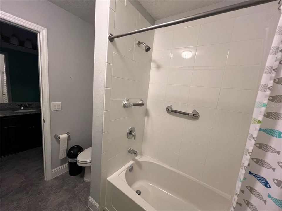 For Rent: $3,500 (5 beds, 4 baths, 3141 Square Feet)