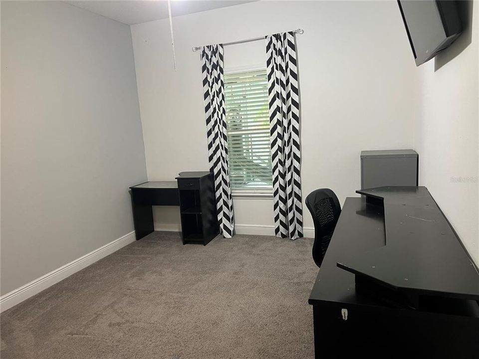 For Rent: $3,500 (5 beds, 4 baths, 3141 Square Feet)