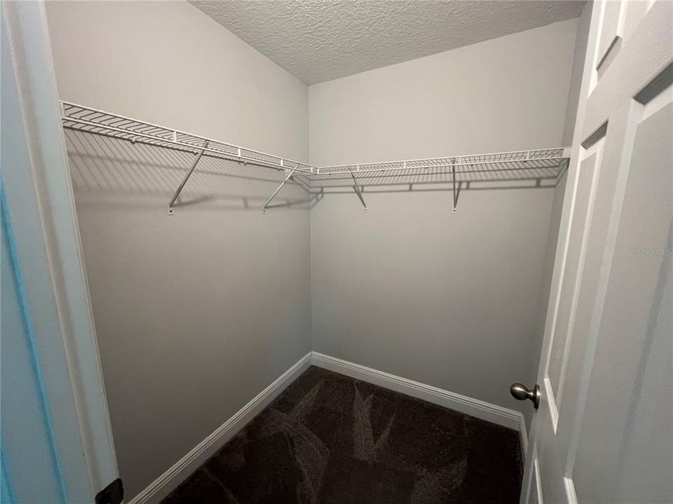 For Rent: $3,500 (5 beds, 4 baths, 3141 Square Feet)