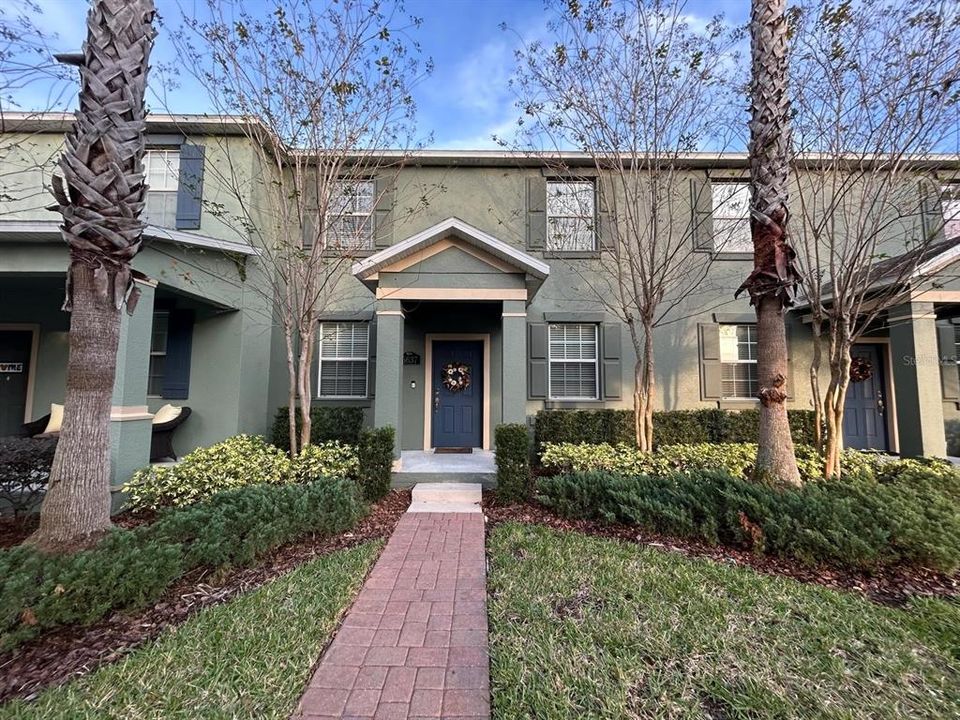 For Rent: $2,850 (3 beds, 2 baths, 1617 Square Feet)