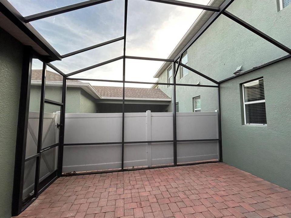 For Rent: $2,850 (3 beds, 2 baths, 1617 Square Feet)