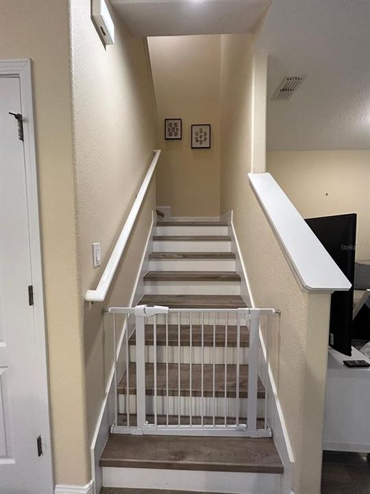 For Rent: $2,850 (3 beds, 2 baths, 1617 Square Feet)