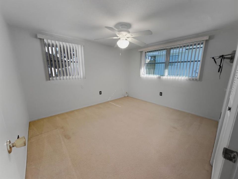 For Sale: $209,000 (2 beds, 2 baths, 1096 Square Feet)