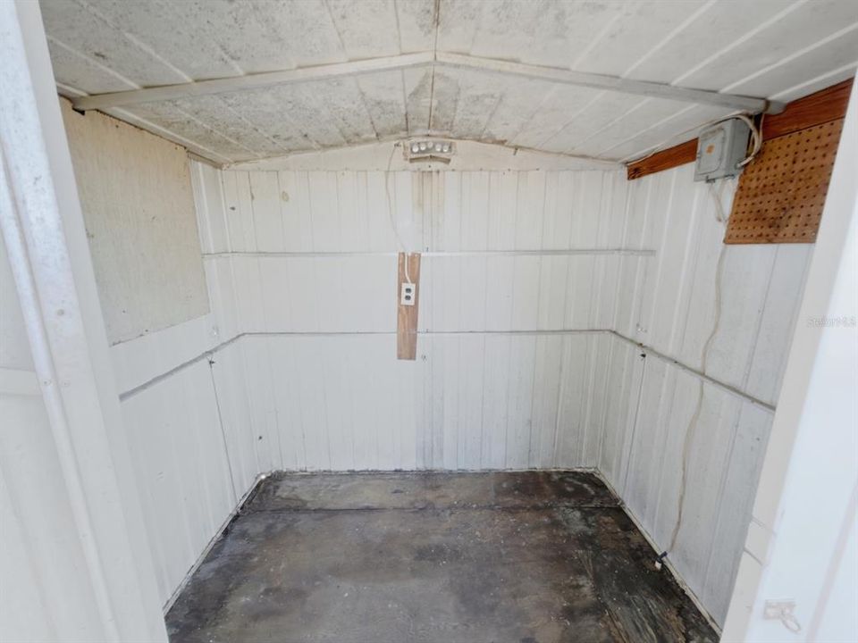 For Sale: $209,000 (2 beds, 2 baths, 1096 Square Feet)