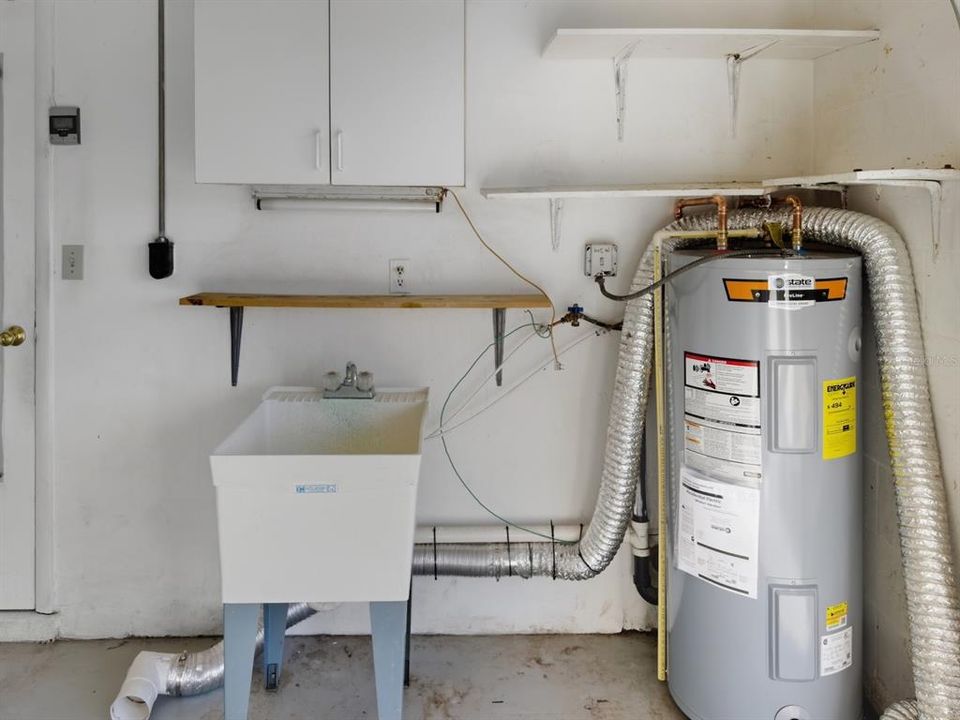 For Sale: $209,000 (2 beds, 2 baths, 1096 Square Feet)