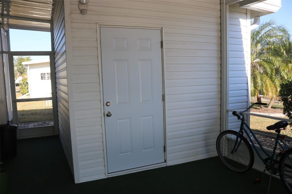 待售: $140,000 (2 贝兹, 2 浴室, 912 平方英尺)