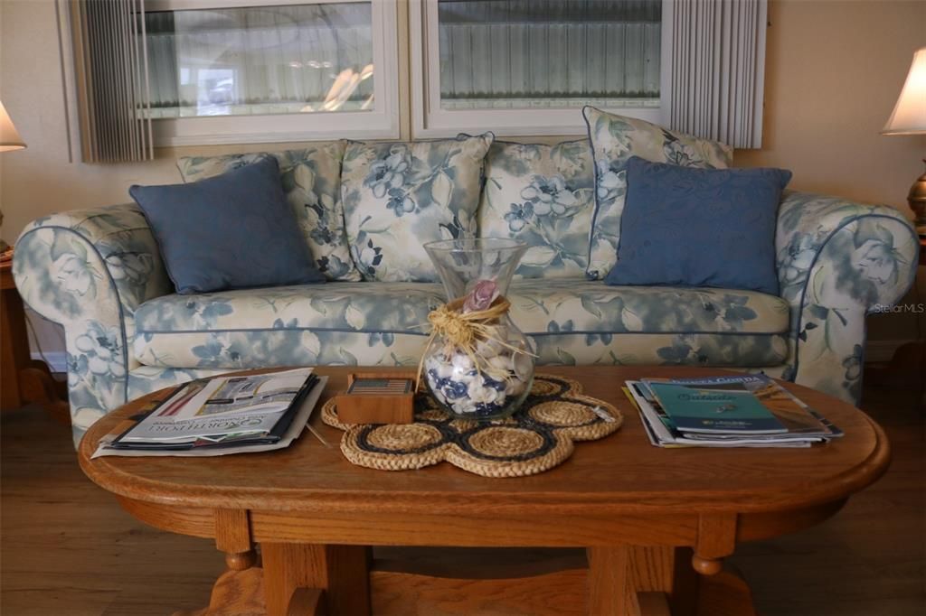 待售: $140,000 (2 贝兹, 2 浴室, 912 平方英尺)