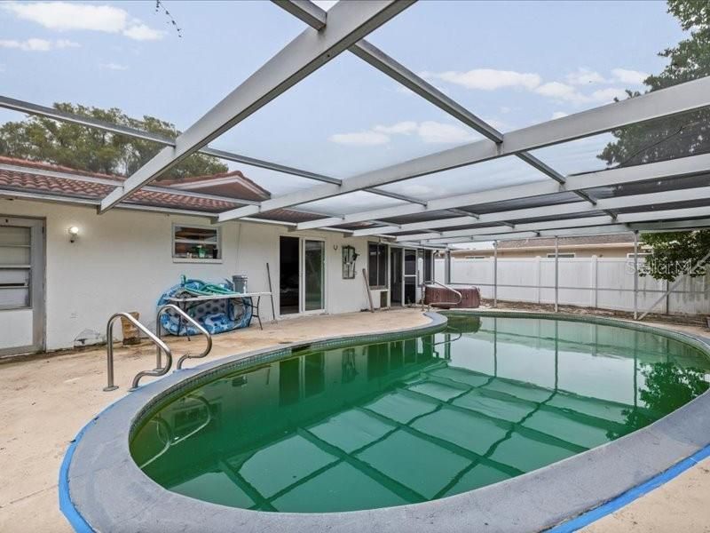 На продажу: $325,000 (3 спален, 2 ванн, 1702 Квадратных фут)