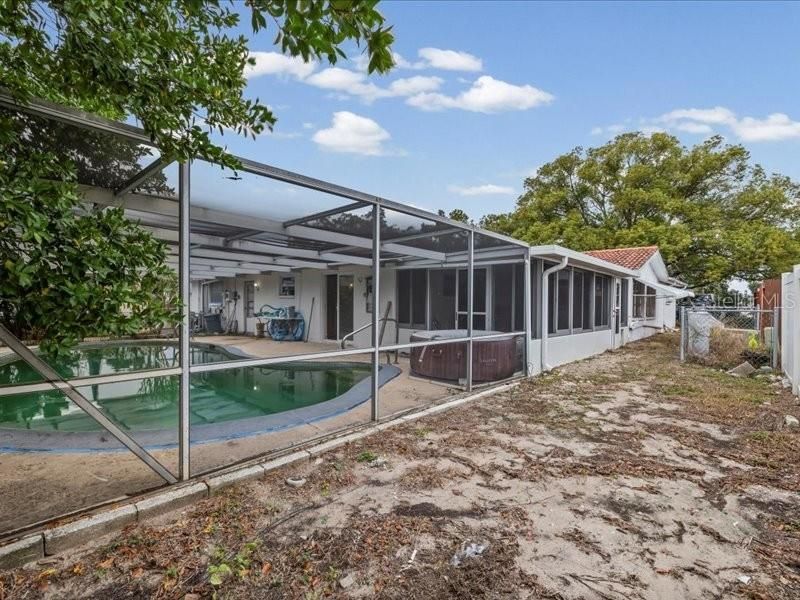 На продажу: $325,000 (3 спален, 2 ванн, 1702 Квадратных фут)