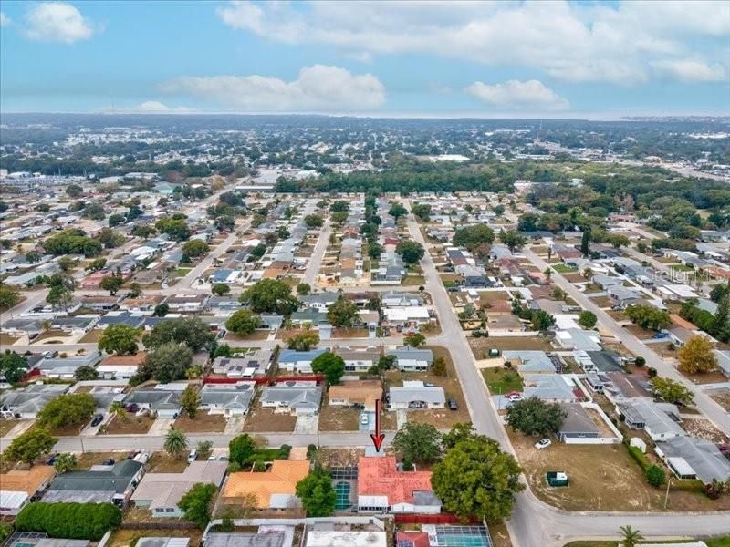 На продажу: $325,000 (3 спален, 2 ванн, 1702 Квадратных фут)