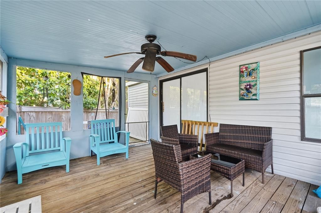 На продажу: $225,000 (3 спален, 2 ванн, 1701 Квадратных фут)