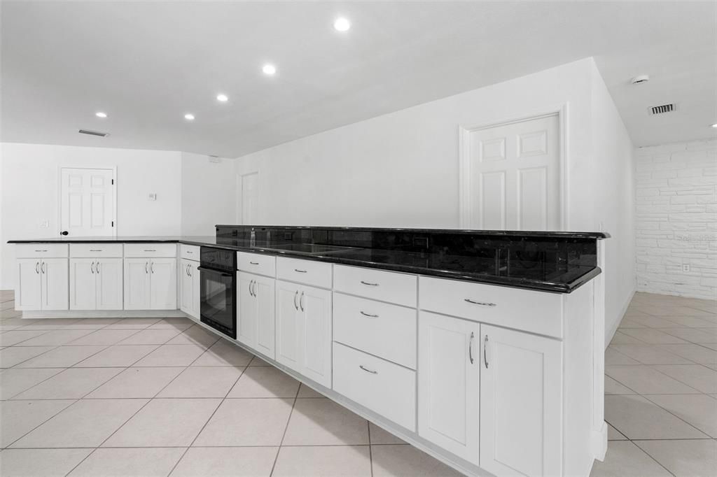 For Sale: $674,500 (3 beds, 2 baths, 2209 Square Feet)