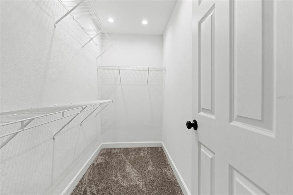 For Sale: $674,500 (3 beds, 2 baths, 2209 Square Feet)