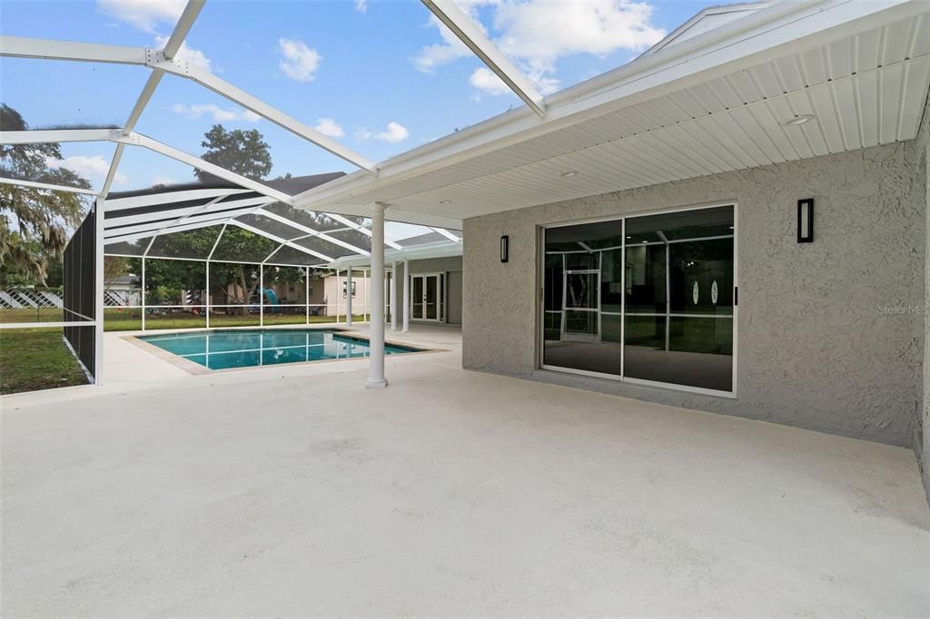 For Sale: $674,500 (3 beds, 2 baths, 2209 Square Feet)
