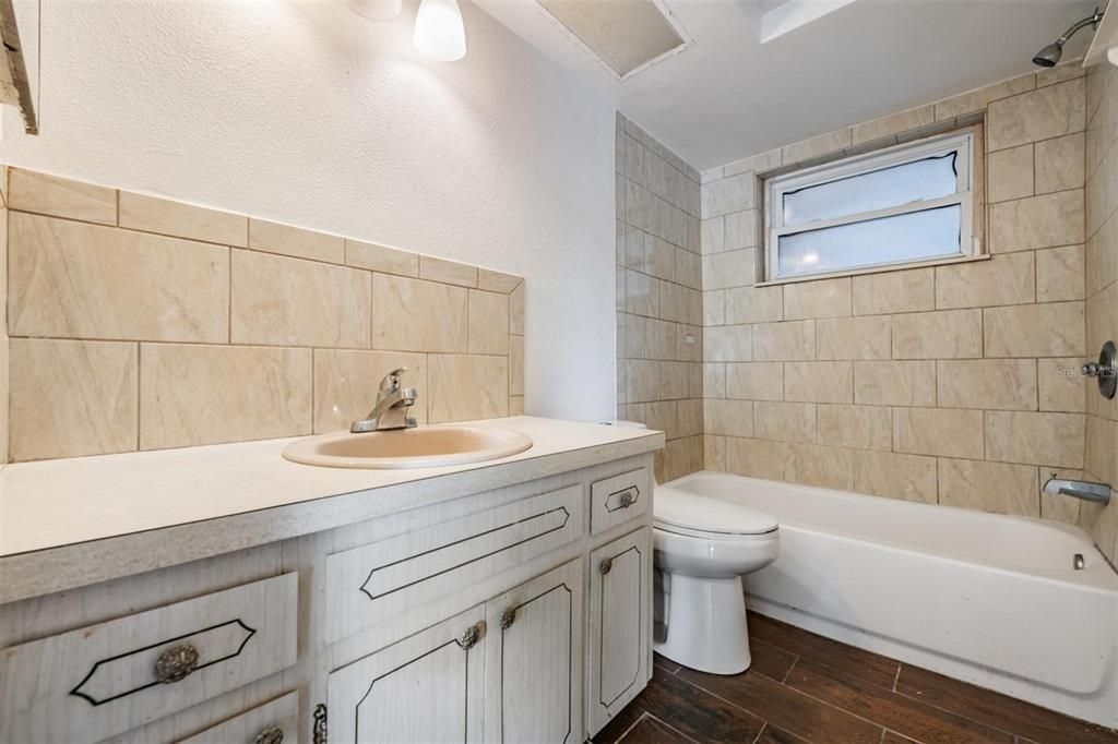 En Venta: $238,000 (2 camas, 1 baños, 1387 Pies cuadrados)