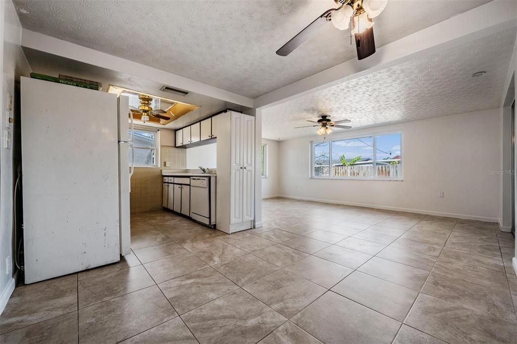 En Venta: $238,000 (2 camas, 1 baños, 1387 Pies cuadrados)