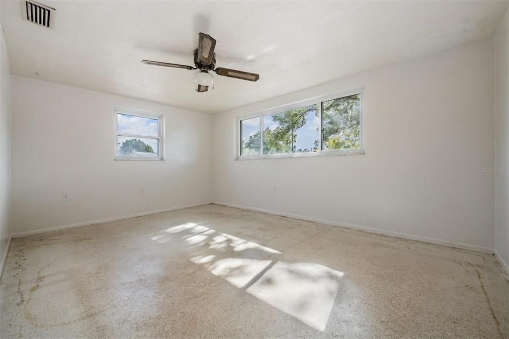 En Venta: $238,000 (2 camas, 1 baños, 1387 Pies cuadrados)