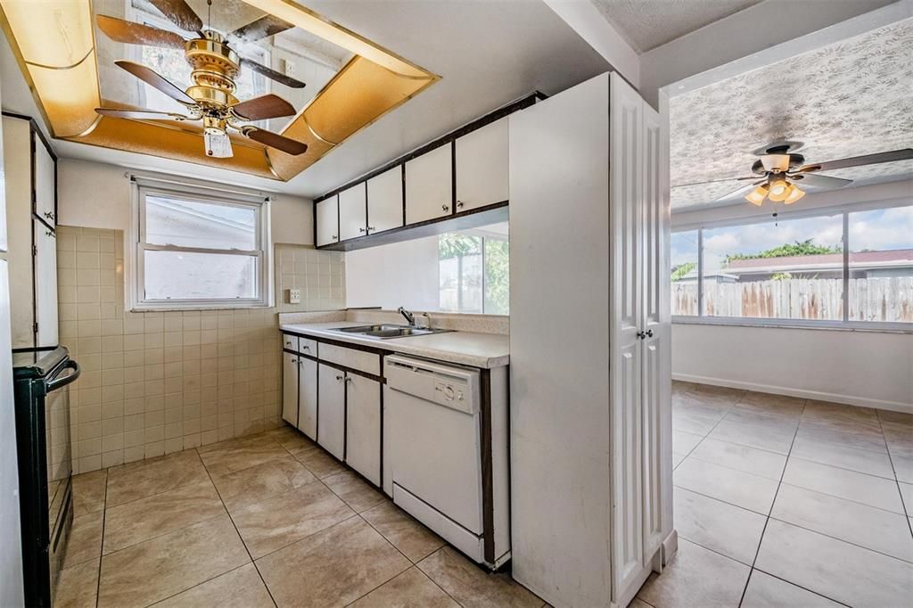 En Venta: $238,000 (2 camas, 1 baños, 1387 Pies cuadrados)