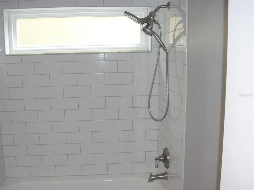 На продажу: $325,000 (3 спален, 2 ванн, 1611 Квадратных фут)