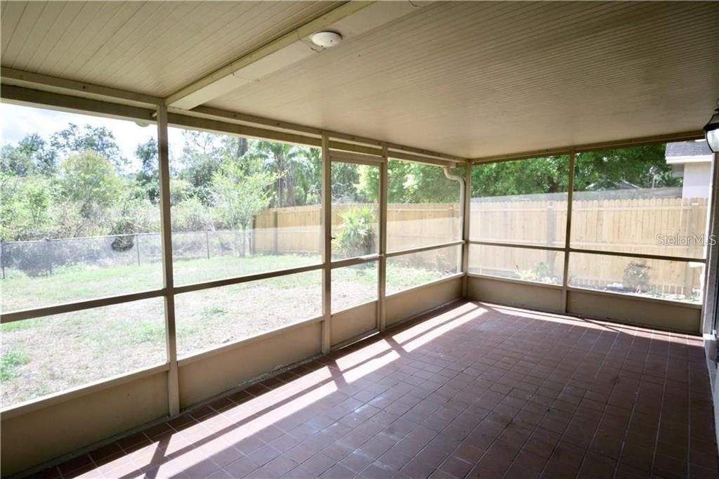 На продажу: $325,000 (3 спален, 2 ванн, 1611 Квадратных фут)