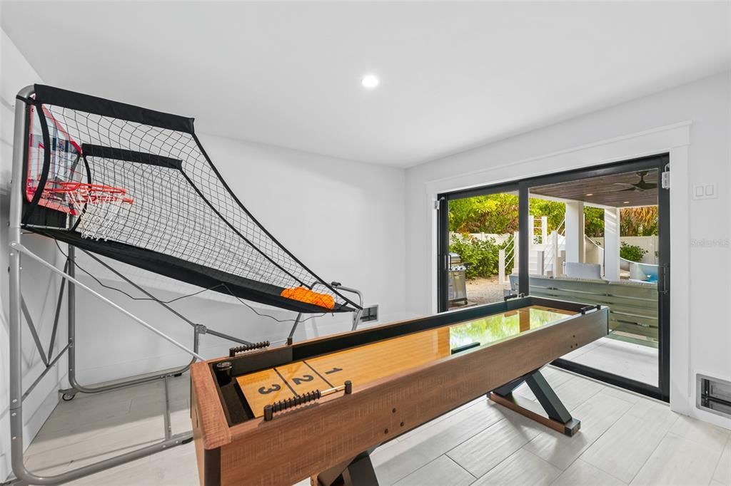 На продажу: $3,950,000 (8 спален, 9 ванн, 4060 Квадратных фут)