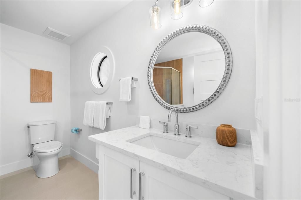 На продажу: $3,950,000 (8 спален, 9 ванн, 4060 Квадратных фут)