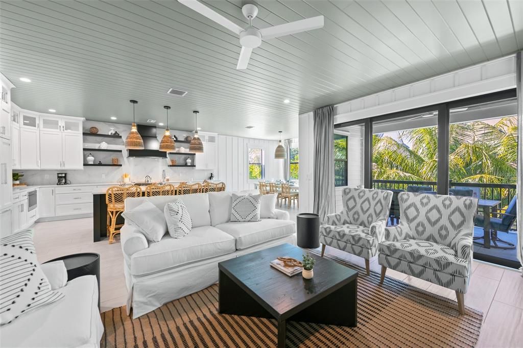 На продажу: $3,950,000 (8 спален, 9 ванн, 4060 Квадратных фут)