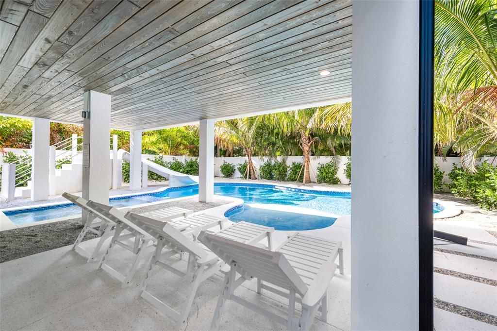 На продажу: $3,950,000 (8 спален, 9 ванн, 4060 Квадратных фут)