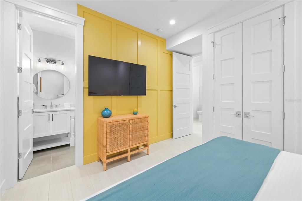 На продажу: $3,950,000 (8 спален, 9 ванн, 4060 Квадратных фут)