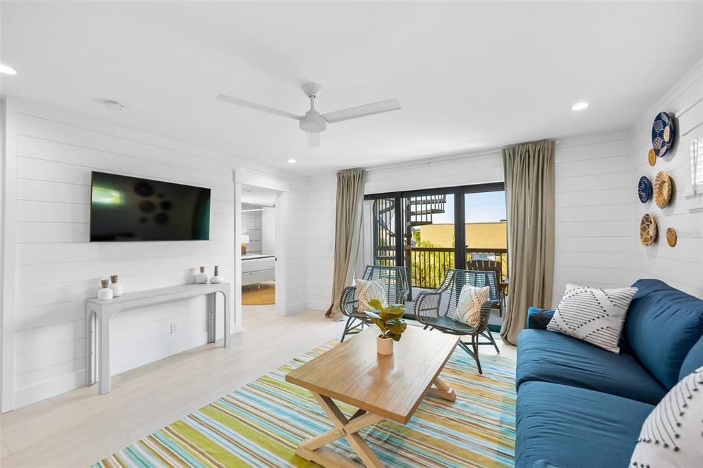 На продажу: $3,950,000 (8 спален, 9 ванн, 4060 Квадратных фут)