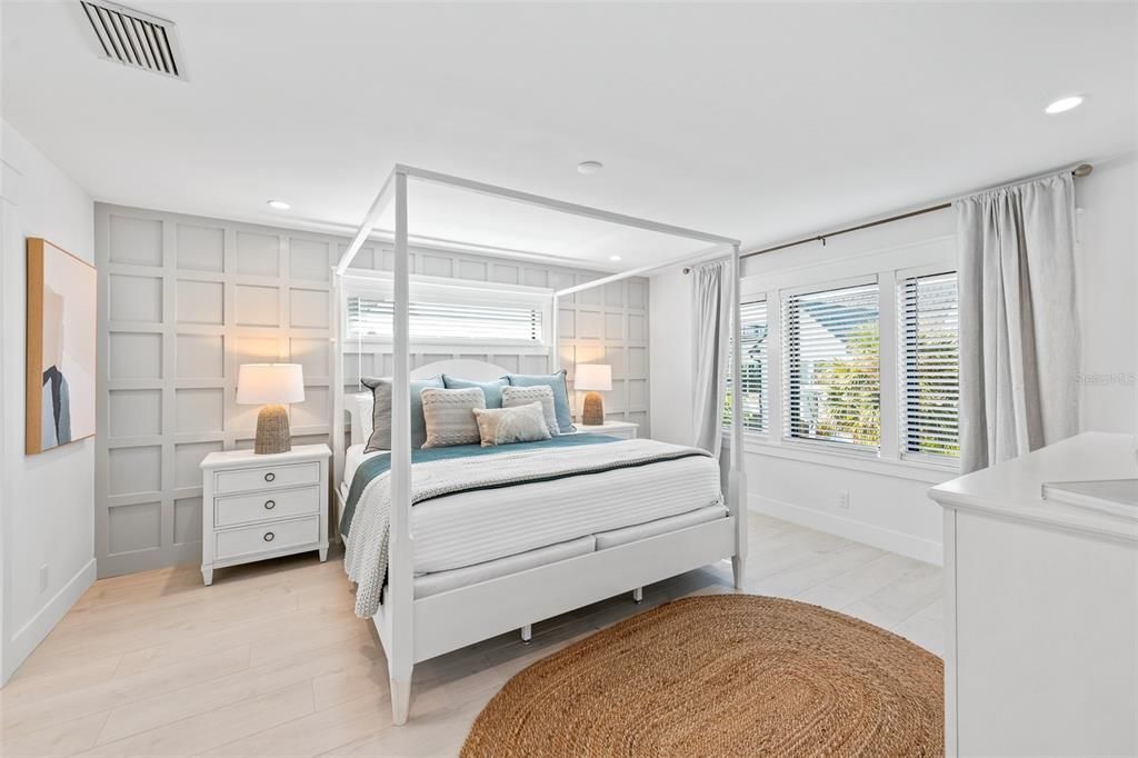 На продажу: $3,950,000 (8 спален, 9 ванн, 4060 Квадратных фут)