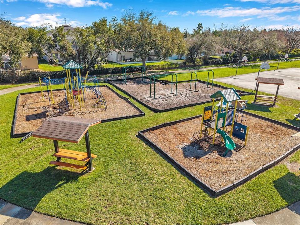 На продажу: $524,900 (3 спален, 2 ванн, 1745 Квадратных фут)