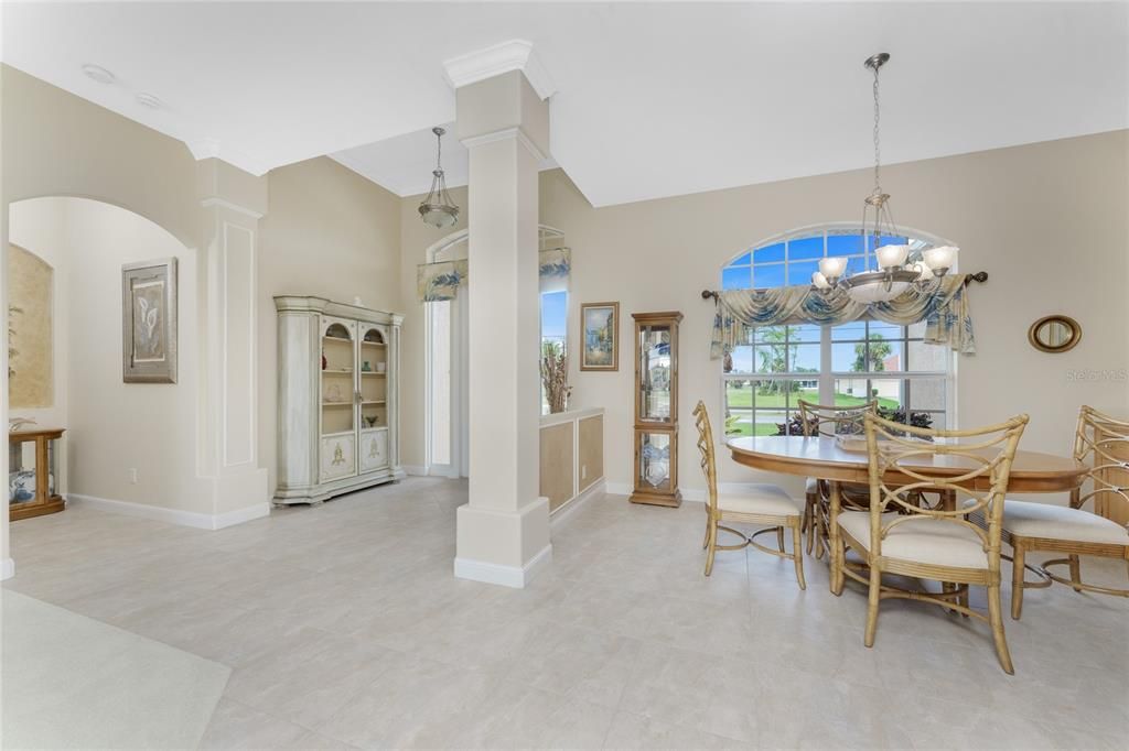 待售: $440,000 (3 贝兹, 3 浴室, 2297 平方英尺)