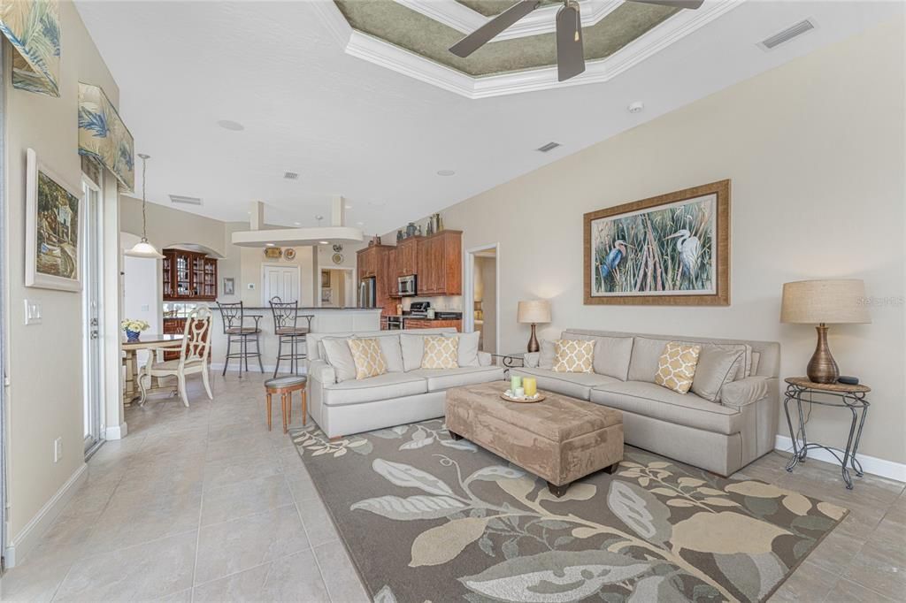 待售: $440,000 (3 贝兹, 3 浴室, 2297 平方英尺)