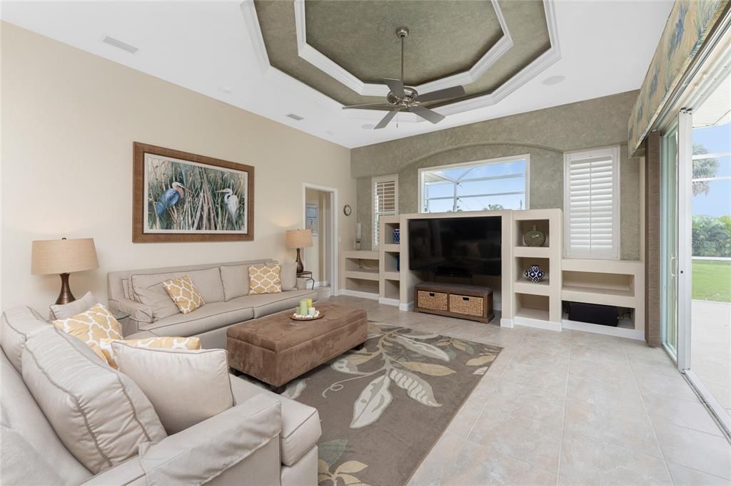 待售: $440,000 (3 贝兹, 3 浴室, 2297 平方英尺)