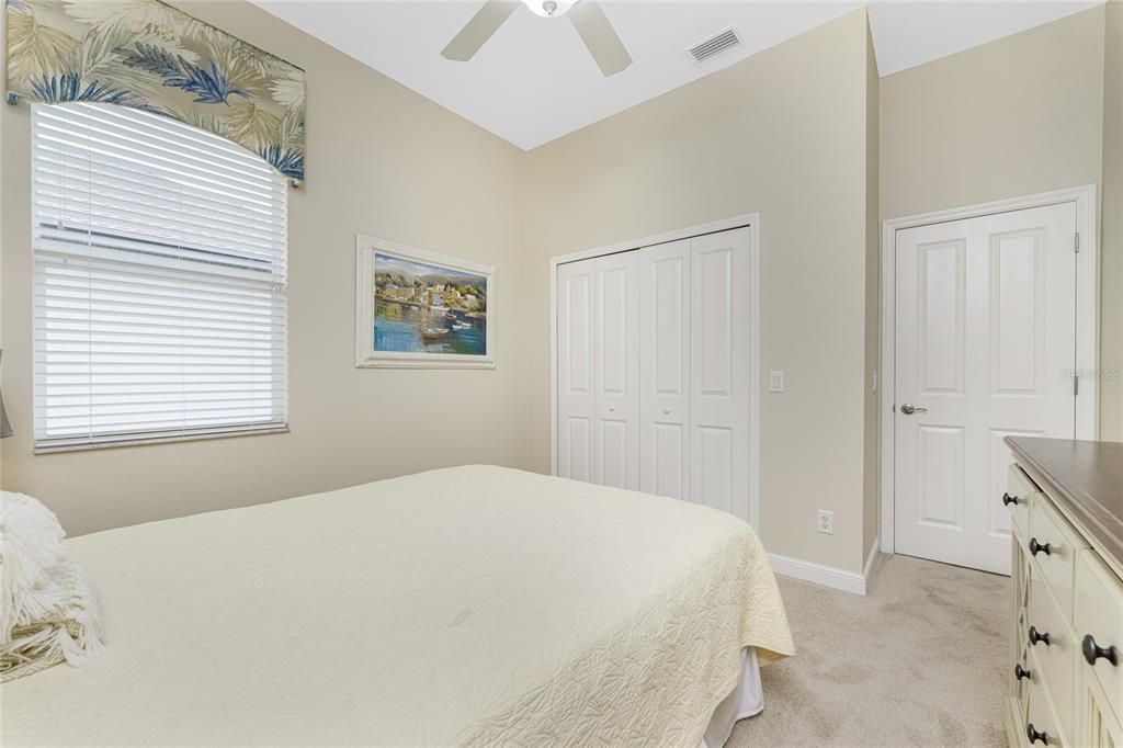 待售: $440,000 (3 贝兹, 3 浴室, 2297 平方英尺)