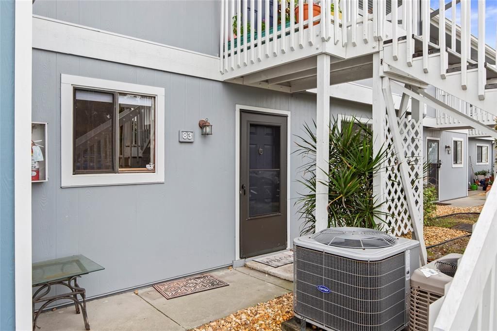 For Sale: $224,999 (2 beds, 2 baths, 936 Square Feet)