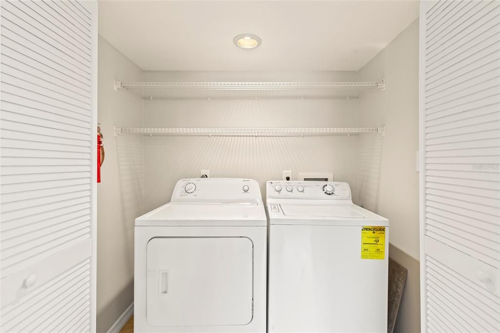 For Sale: $224,999 (2 beds, 2 baths, 936 Square Feet)