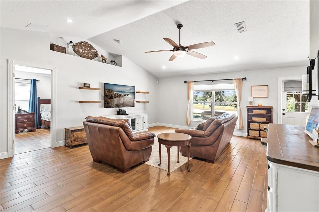 Active With Contract: $375,000 (4 beds, 2 baths, 2035 Square Feet)