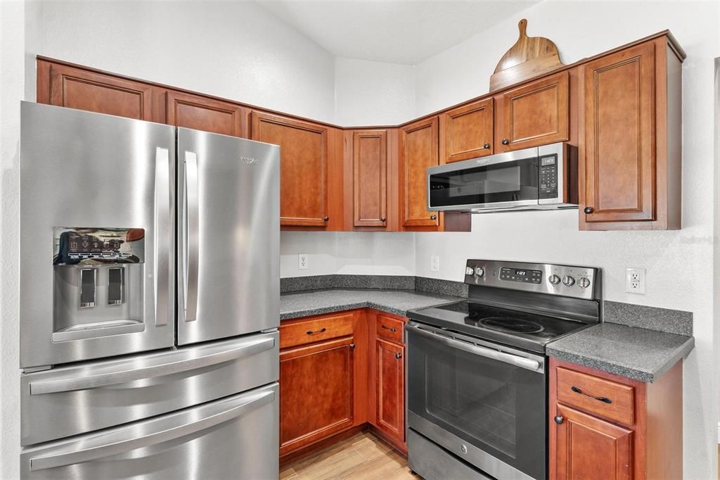Active With Contract: $375,000 (4 beds, 2 baths, 2035 Square Feet)