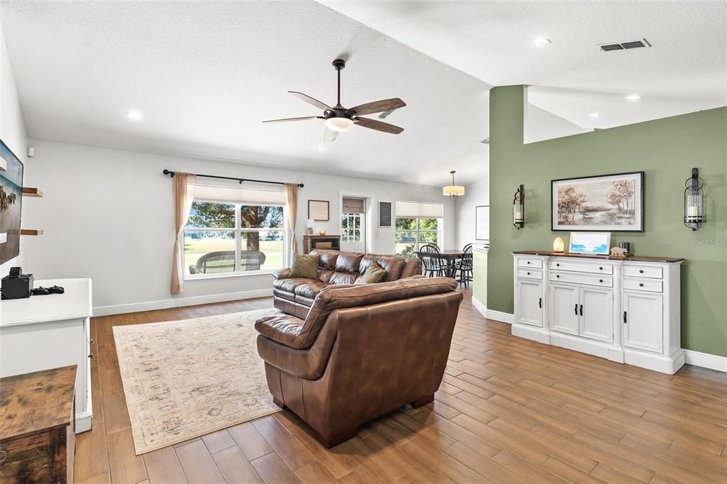 Active With Contract: $375,000 (4 beds, 2 baths, 2035 Square Feet)