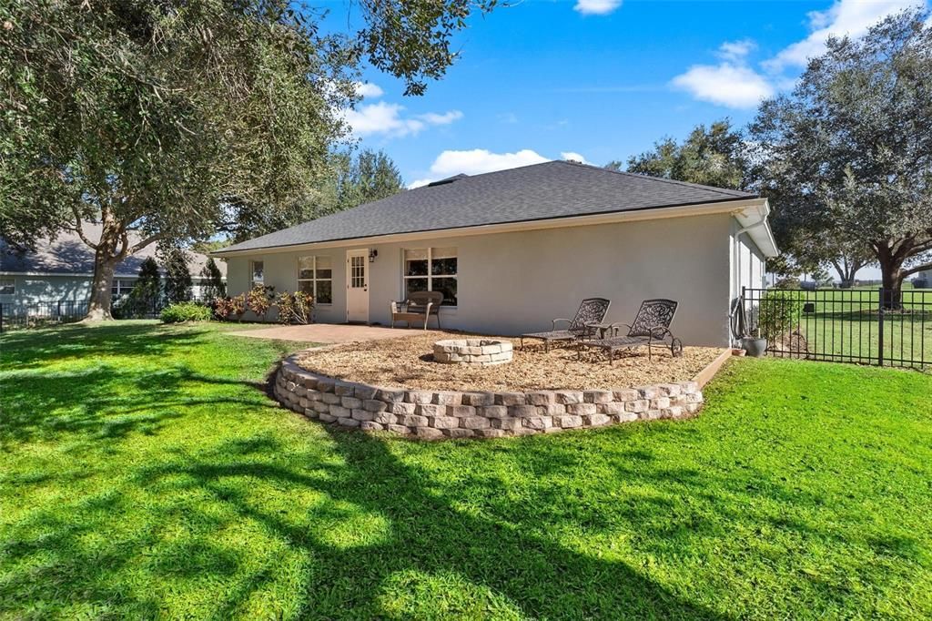 Active With Contract: $375,000 (4 beds, 2 baths, 2035 Square Feet)