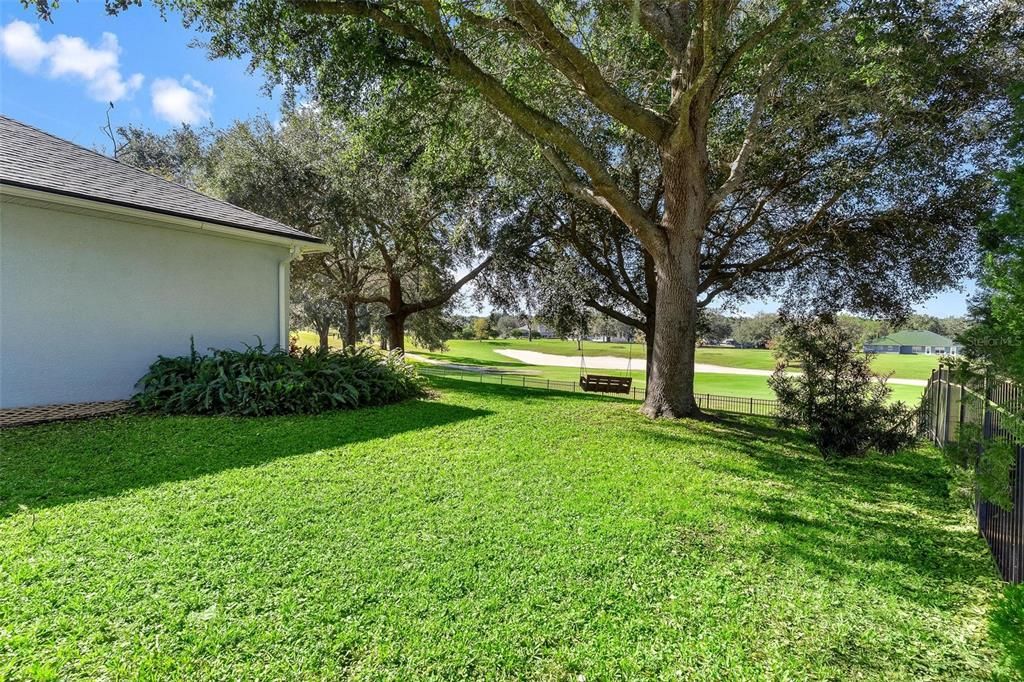 Active With Contract: $375,000 (4 beds, 2 baths, 2035 Square Feet)