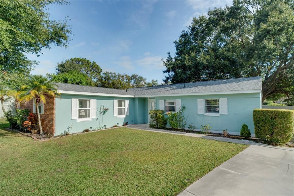 For Sale: $325,000 (4 beds, 2 baths, 1703 Square Feet)