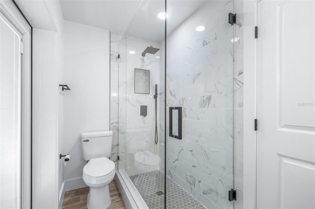 For Sale: $345,000 (2 beds, 2 baths, 1119 Square Feet)