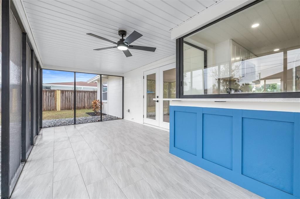 For Sale: $345,000 (2 beds, 2 baths, 1119 Square Feet)