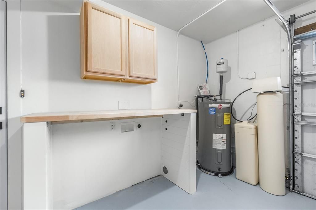 For Sale: $345,000 (2 beds, 2 baths, 1119 Square Feet)