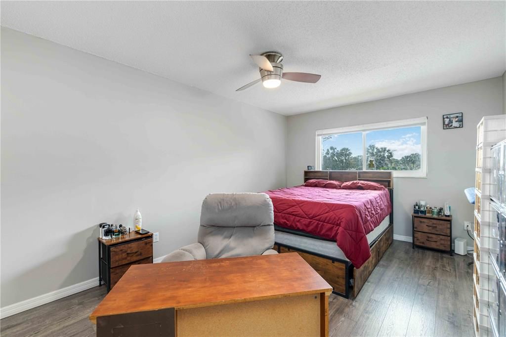 En Venta: $219,900 (2 camas, 2 baños, 1095 Pies cuadrados)