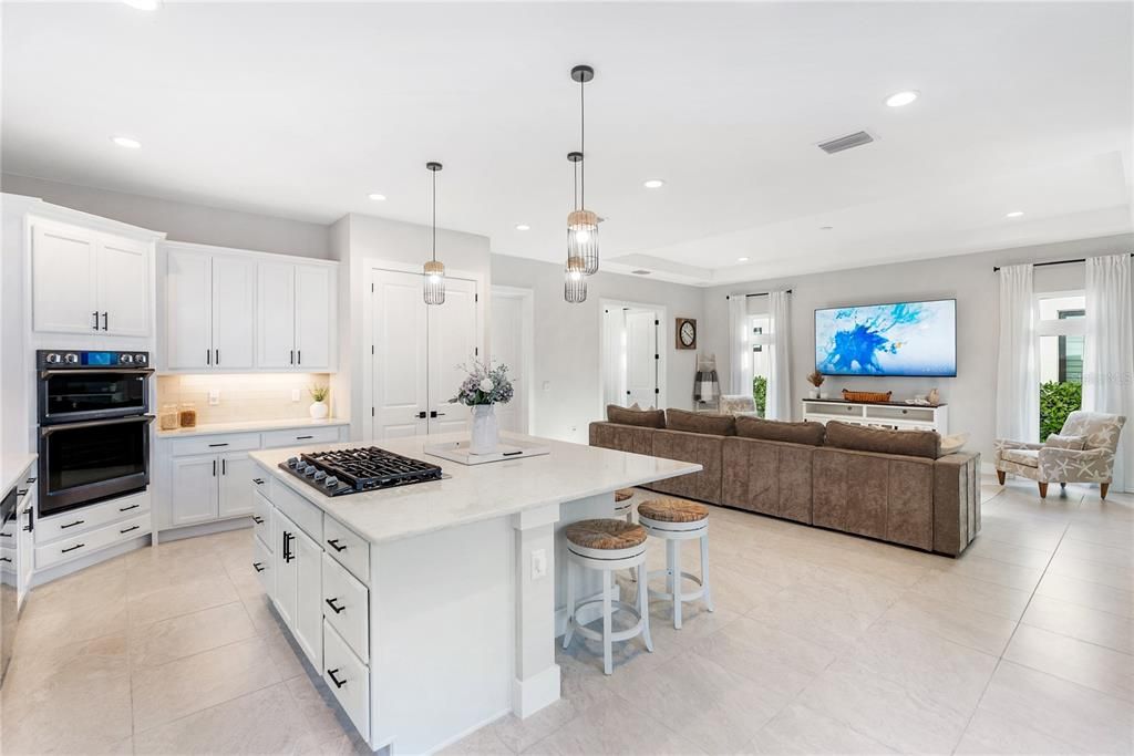 待售: $1,550,000 (4 贝兹, 4 浴室, 3916 平方英尺)