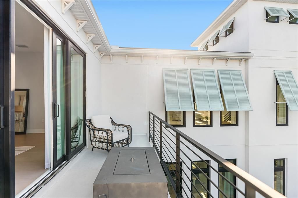 待售: $1,550,000 (4 贝兹, 4 浴室, 3916 平方英尺)